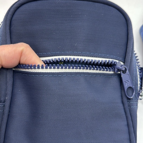 Thread navy blue crossbody nylon travel bag MCB7121P - Picture 10 of 12